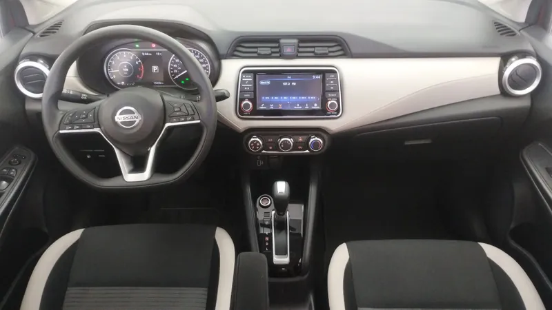 Nissan Versa 2021