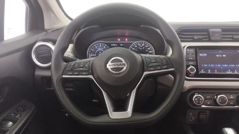 Nissan Versa 2021