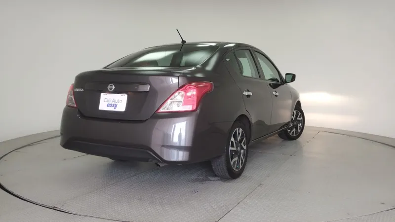 Nissan Versa 2019