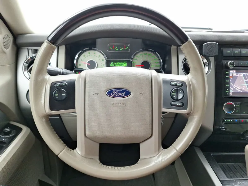 Ford Expedition 2012