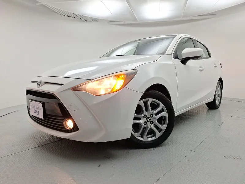 Toyota Yaris 2016