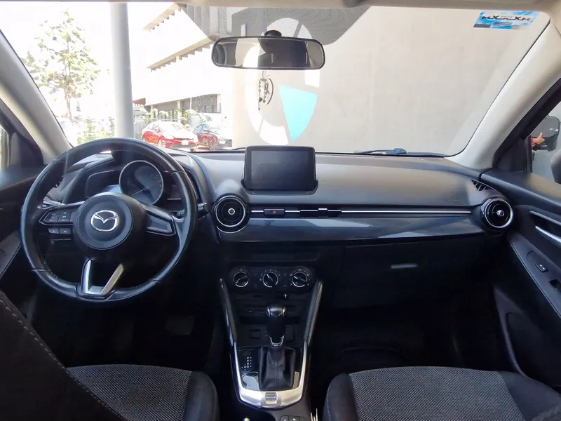 Mazda Mazda 2 2019