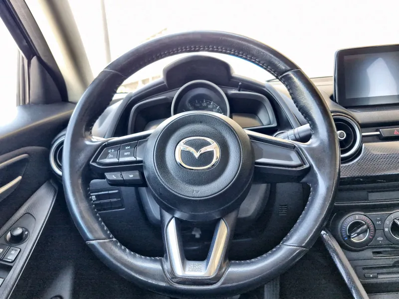 Mazda Mazda 2 2019