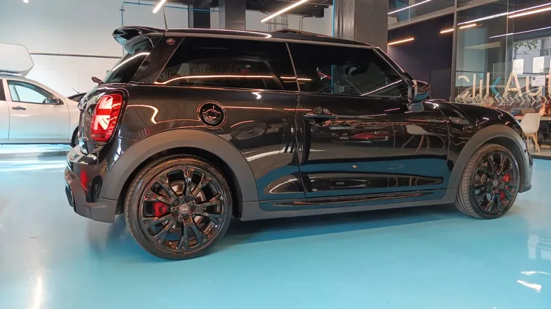 Mini John Cooper Works 2024