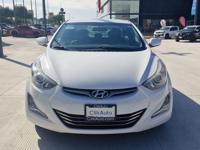 Hyundai Elantra 2015