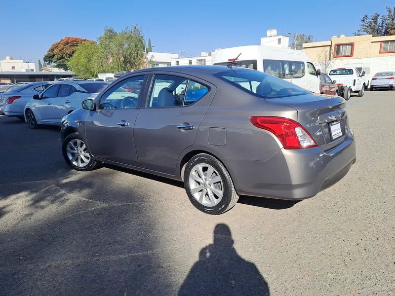 Nissan Versa 2015