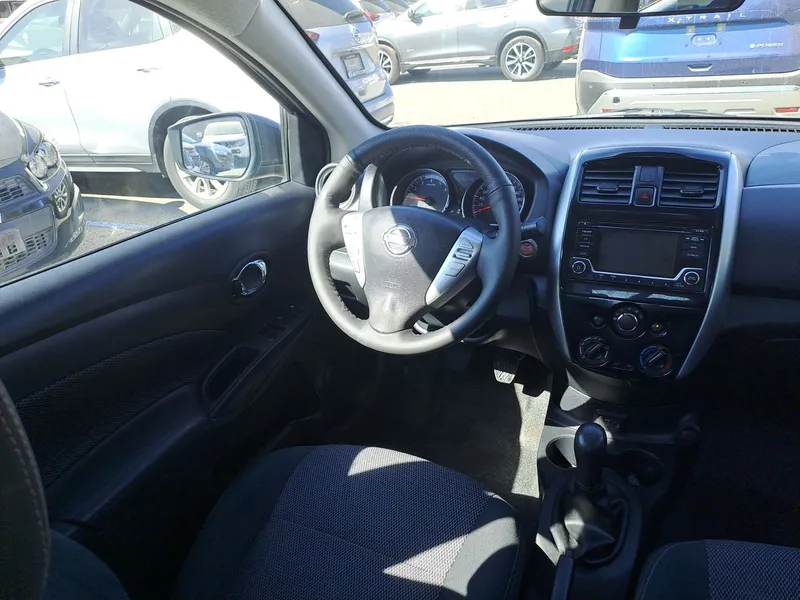 Nissan Versa 2018