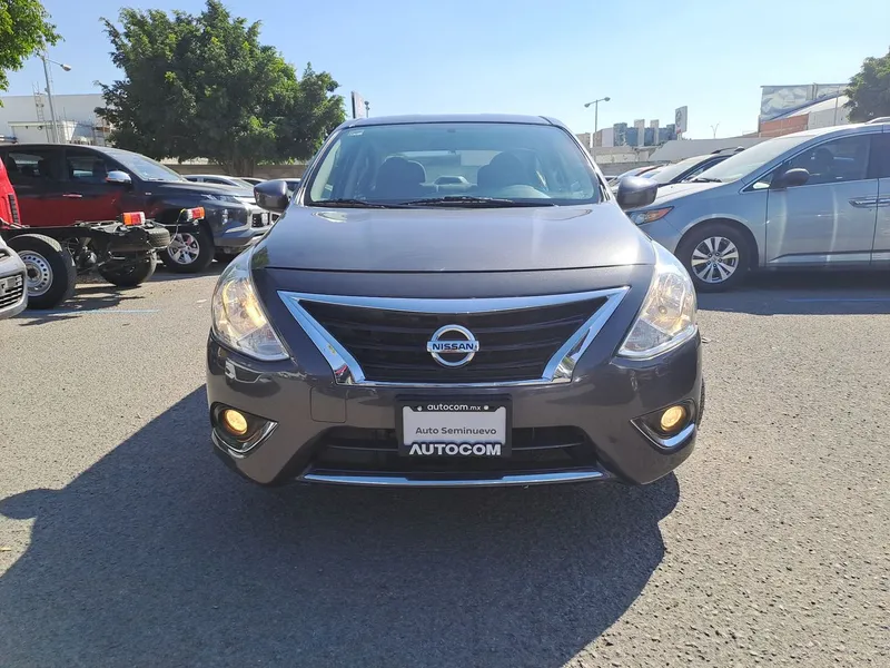 Nissan Versa 2018