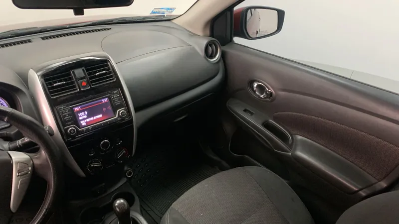 Nissan Versa 2018