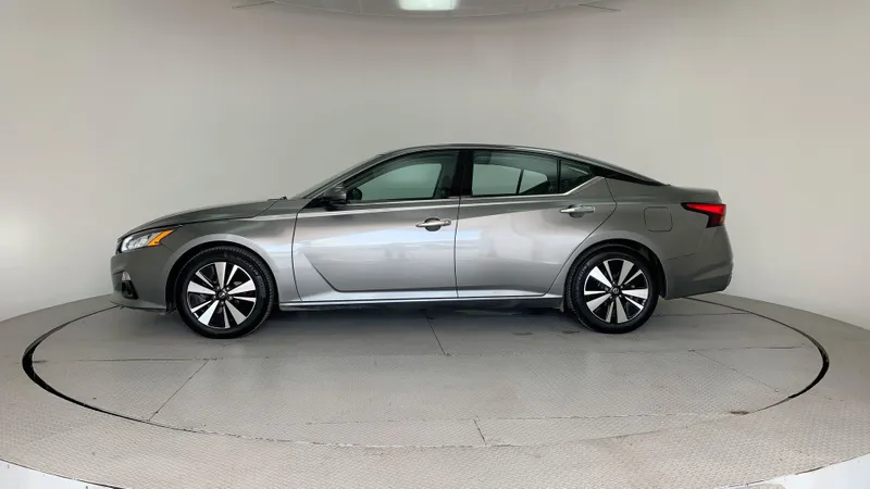 Nissan Altima 2020