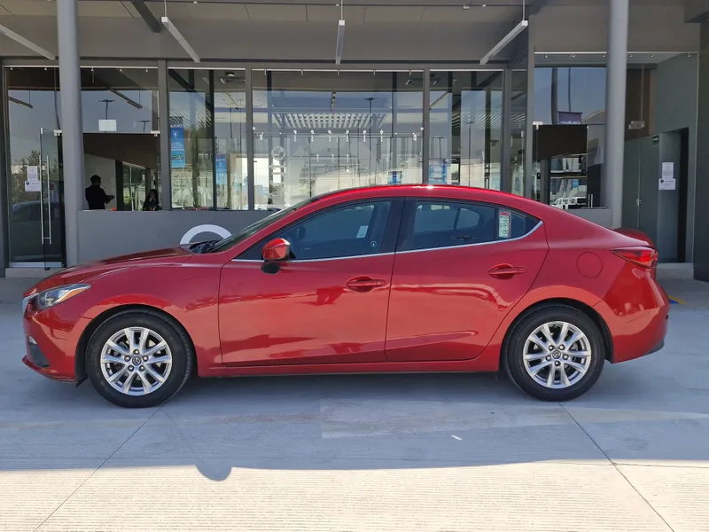 Mazda Mazda3 2015