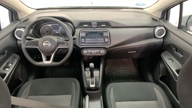 Nissan Versa 2020