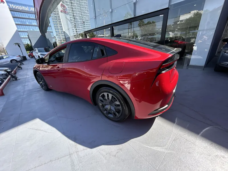 Toyota Prius 2023