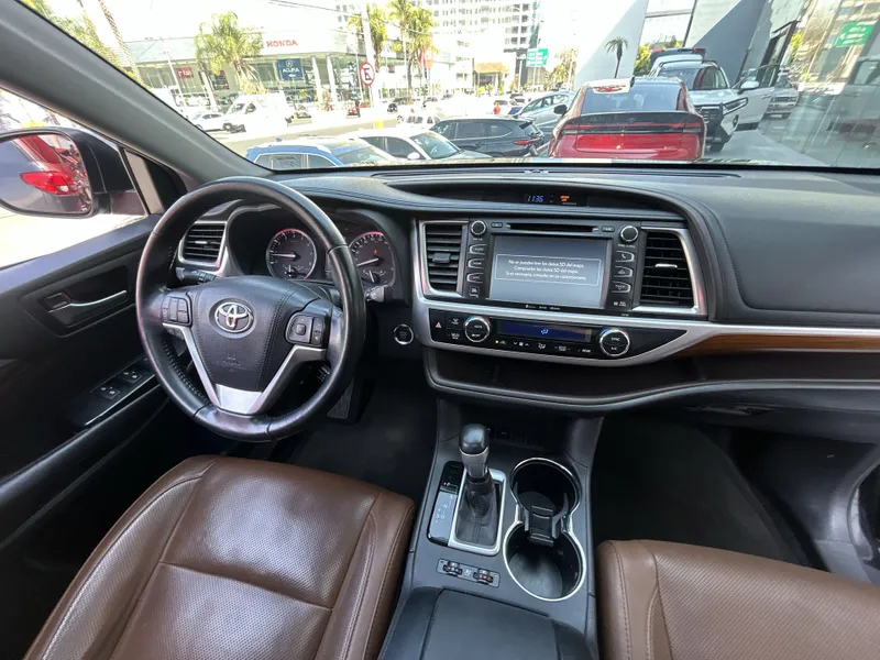 Toyota Highlander 2018