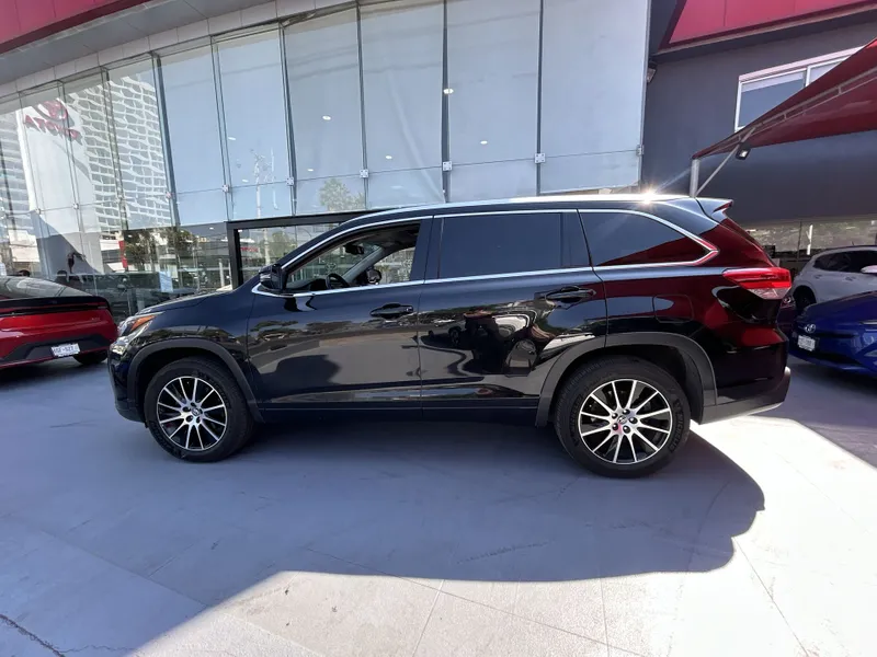 Toyota Highlander 2018