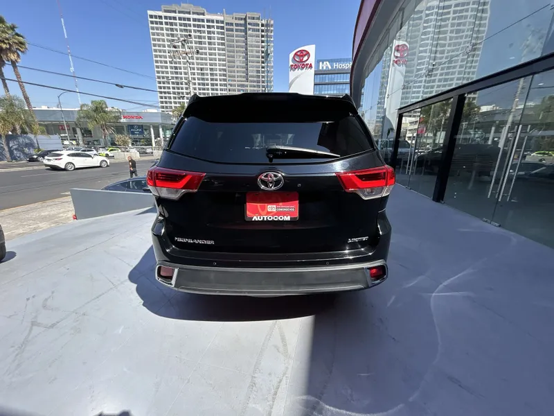 Toyota Highlander 2018