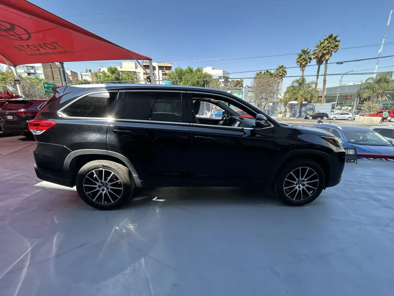 Toyota Highlander 2018