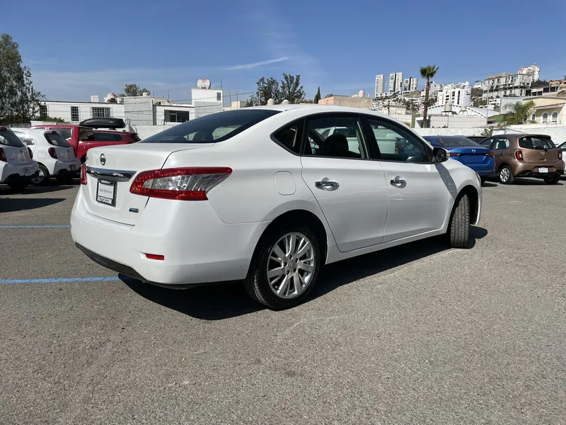 Nissan Sentra 2016