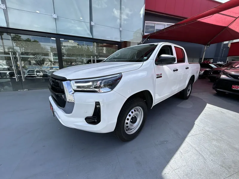 Toyota Hilux 2023