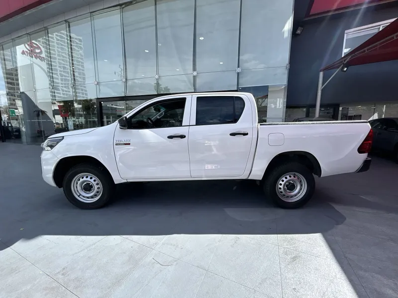 Toyota Hilux 2023