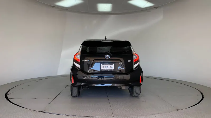 Toyota Prius C 2019