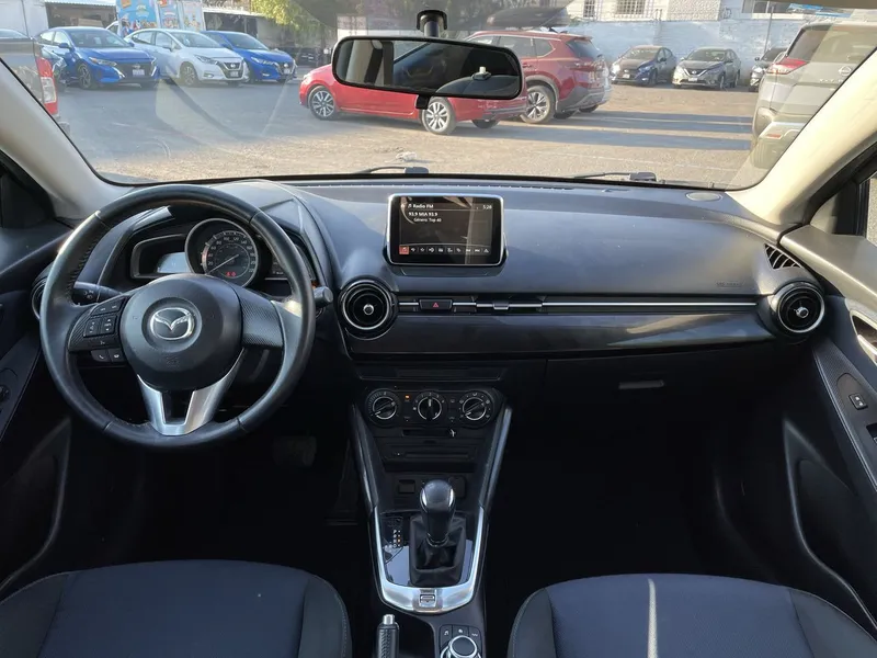 Mazda Mazda 2 2017