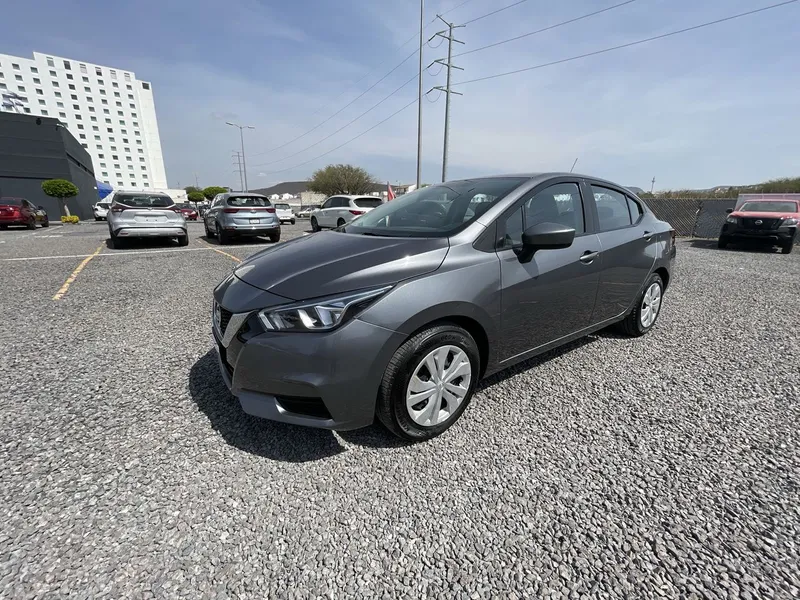 Nissan Versa 2021