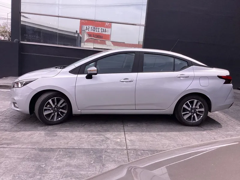 Nissan Versa 2021