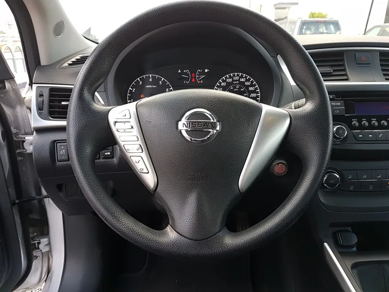 Nissan Sentra 2017