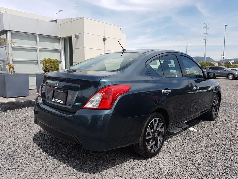 Nissan Versa 2016