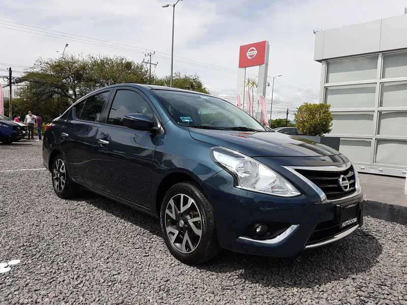 Nissan Versa 2016