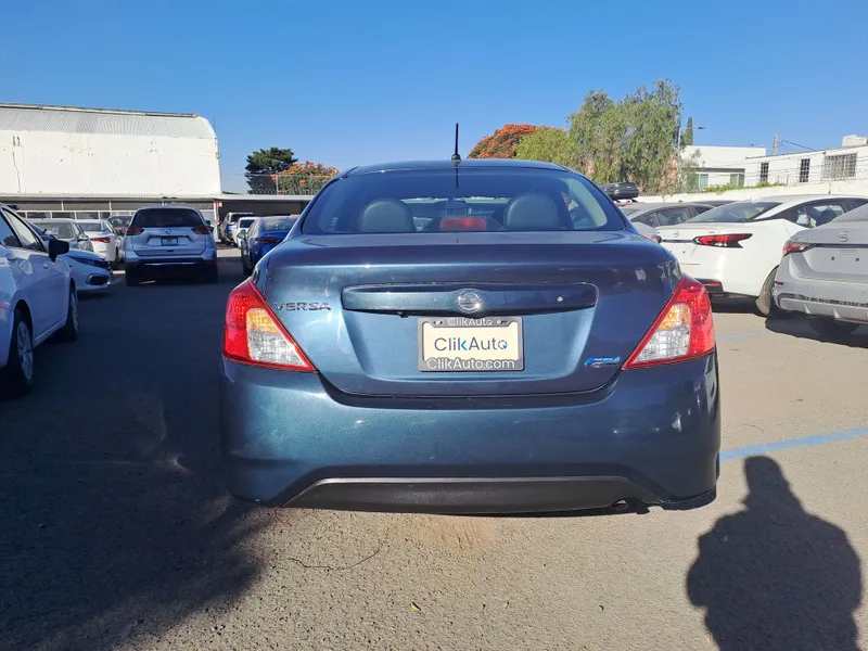 Nissan Versa 2016