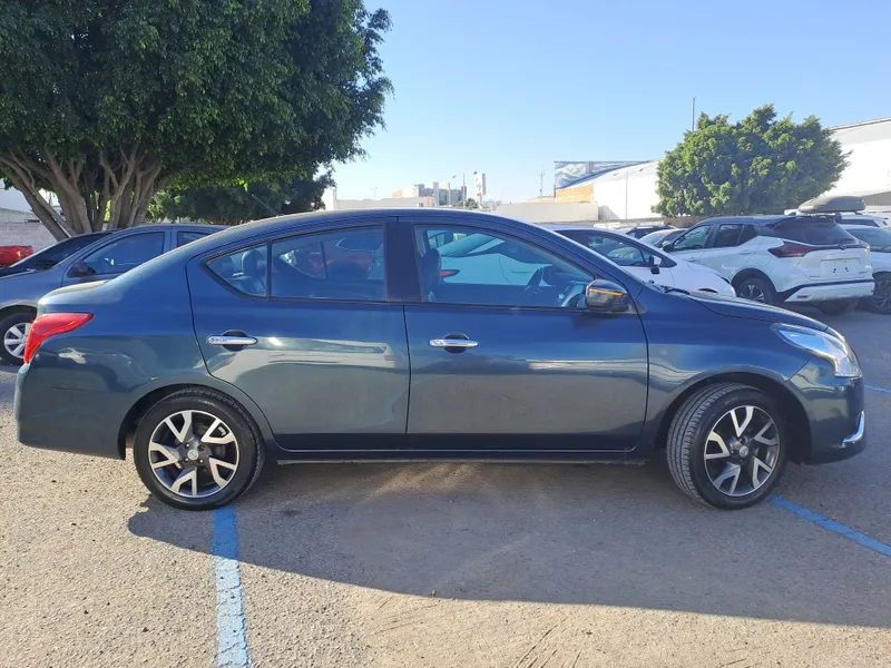 Nissan Versa 2016