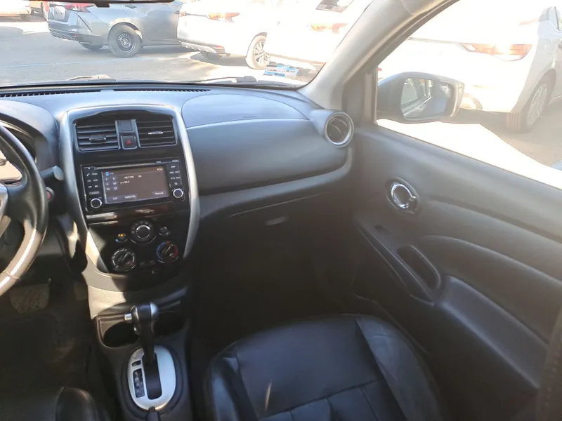 Nissan Versa 2016