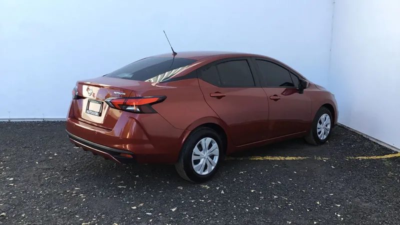 Nissan Versa 2021