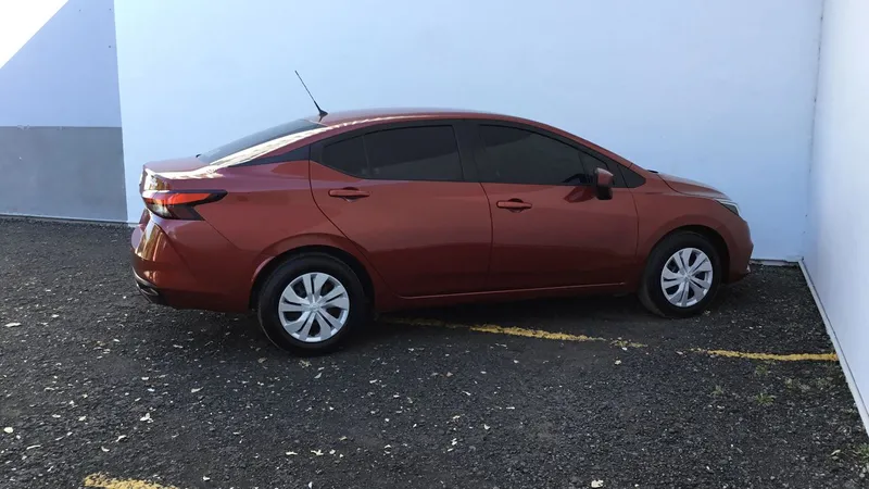 Nissan Versa 2021